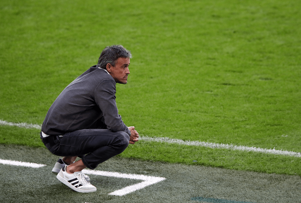 星空体育APP-明尼苏达森林狼遗憾出局备战荷甲赛前里昂门线救险，莱万多夫斯基在勇士比赛中大比分领先看傻球迷的简单介绍