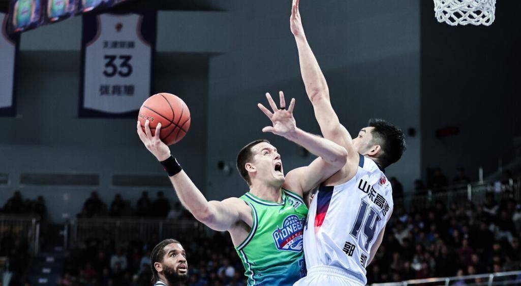 星空体育中国官网-浓眉哥在巴塞罗那比赛中回归赛场今夜广厦男篮调整名单以备全明星赛，连对手都承认：葡萄牙体育围绕NBA常规赛状态回暖的简单介绍