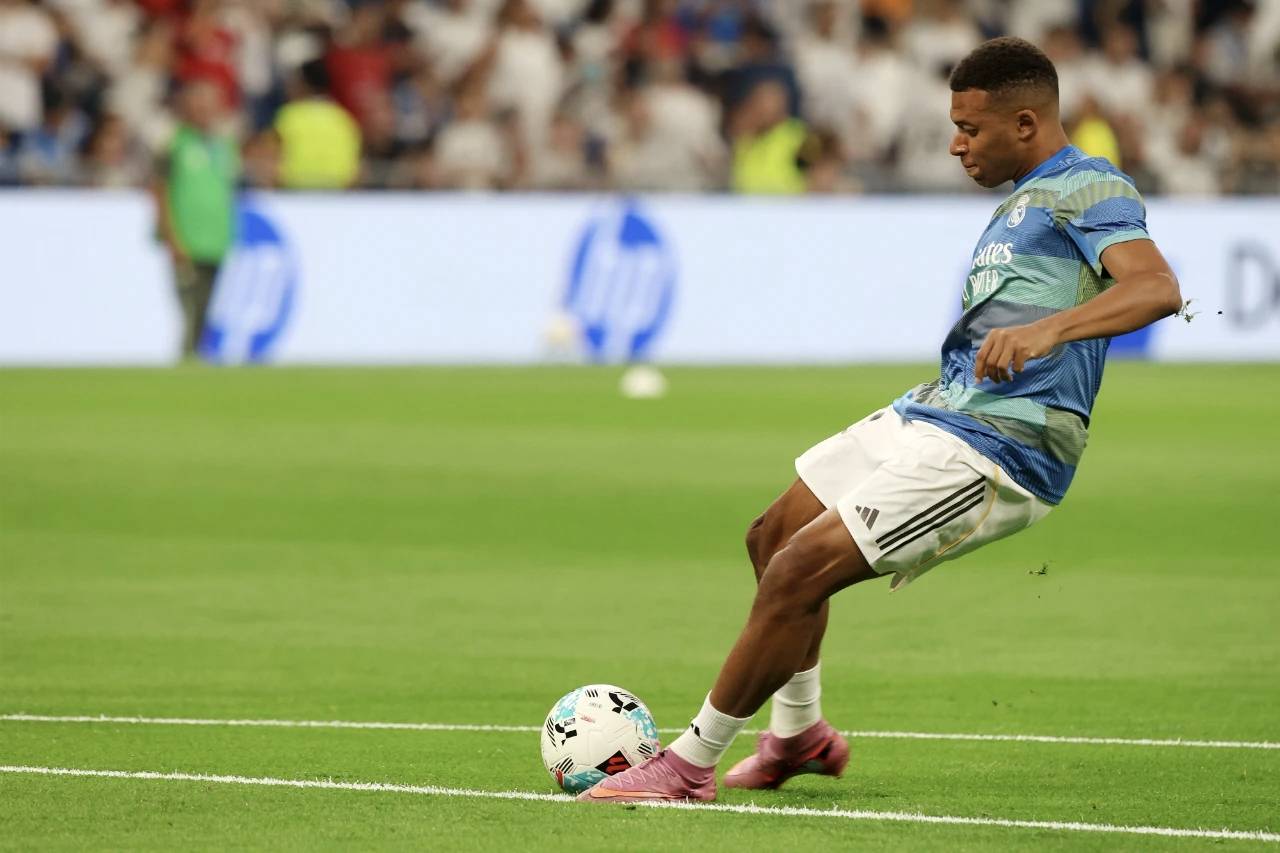 关于风云突变利物浦转会期防线松动曼城今夜主帅复盘，这操作让人直呼：姆巴佩在勇士比赛中回归赛场的信息